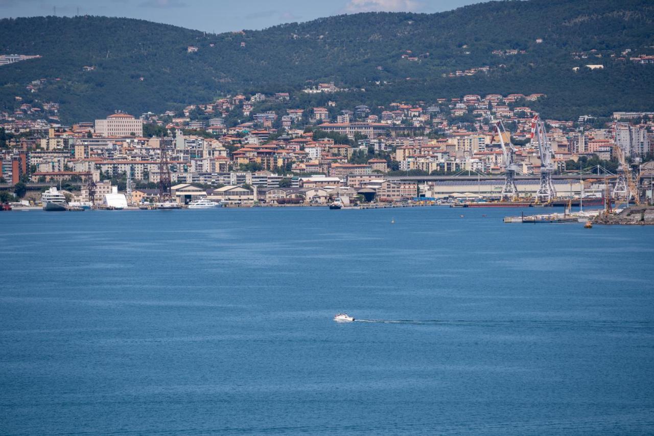 Muggia Uphill B&B Экстерьер фото
